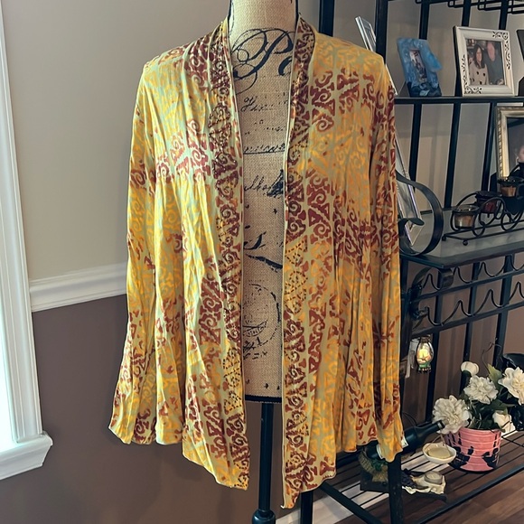 Soft Surroundings Tops - Size L Soft Surroundings yellow patterned open front blouse with beaded trim